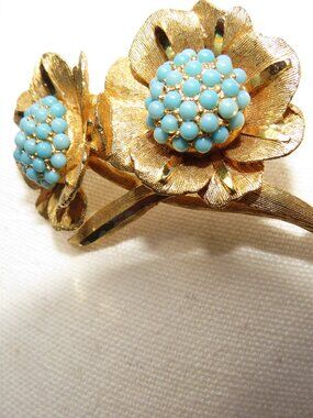 Vintage Japan Gold‑Tone Floral Brooch w/ Turquoise Bead Centers – Mid‑Century